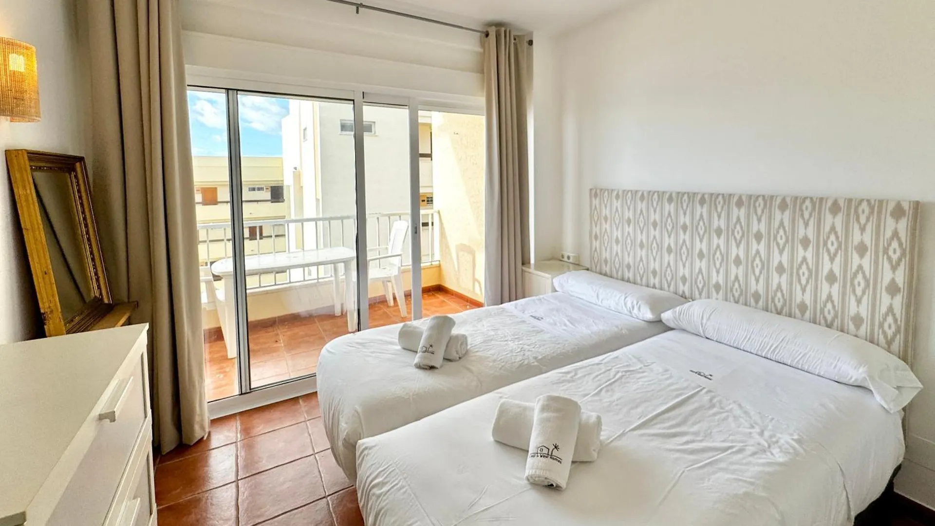 Cibeles Beachfront - Eaw Homes Marbella Apartment